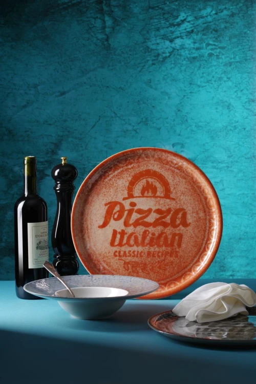 talerz-do-pizzy-recipe-collection-brick-red-hendi-czerwony-330-mm-4.jpg