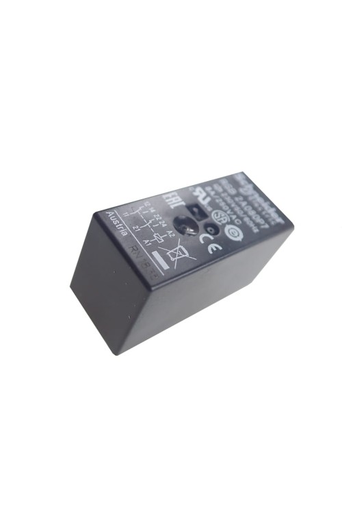 Przekaźnik  2P 230V AC AgNi RSB2A080P7.jpg